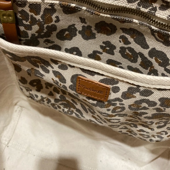 The Canvas Transport Tote from Madewell - Picture 7 of 7